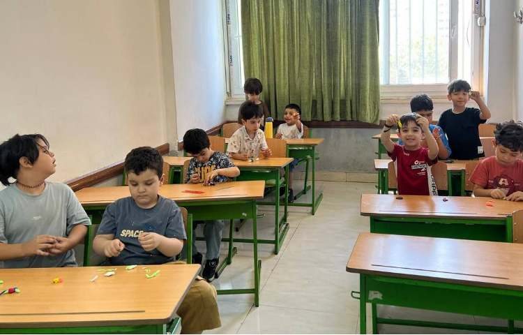 برگزاری کلاس قصه های خمیری در دبستان علوی نوین 3