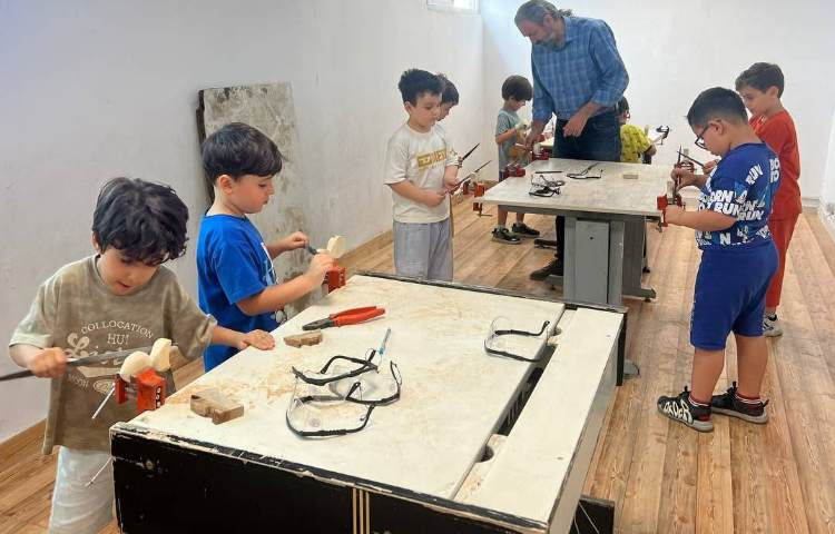 برگزاری کلاس ماهی چوبی - اول باراد در دبستان علوی نوین 2