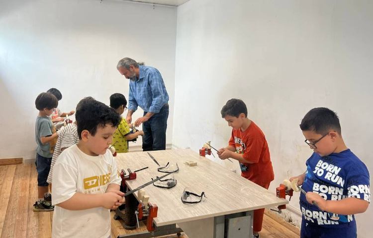 برگزاری کلاس ماهی چوبی - اول باراد در دبستان علوی نوین 3