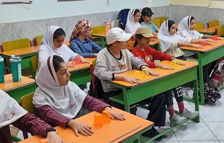 برگزاری کلاس های ریتم و گیم در دبستان دخترانه پرتوعلوی شیراز 1