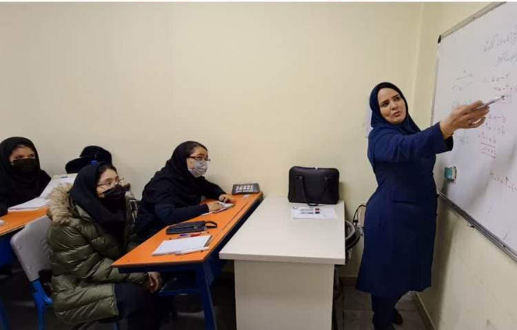 برگزاری کلاس های شب امتحان در مدرسه 3