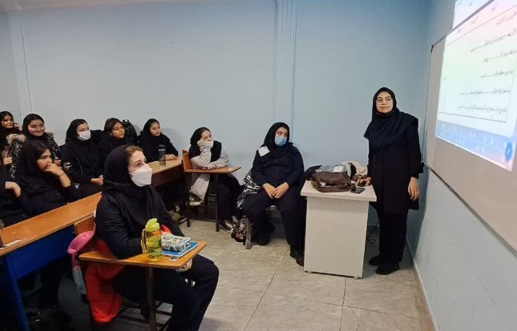 برگزاری کلاس های شب امتحان در مدرسه