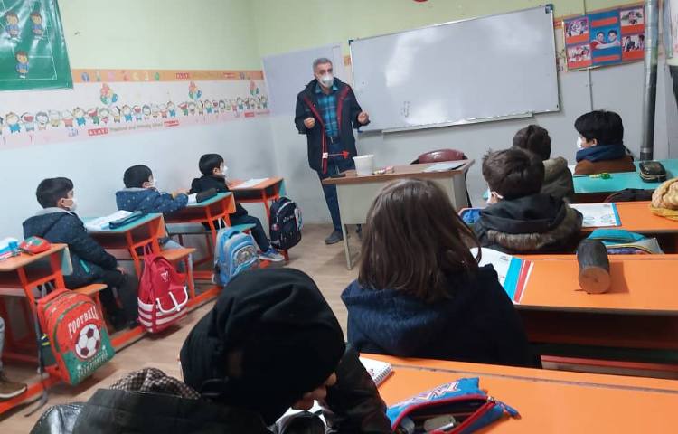 برگزاری کلاس ها بصورت حضوری ازششم آذرماه در کلیه ی پایه ها 5