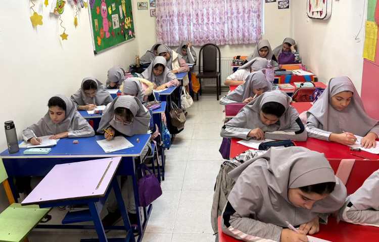 برگزاری کوییز ماهانه زبان انگلیسی