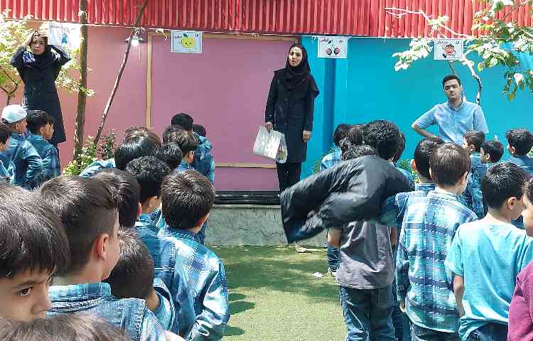 :برگزیده ی مسابقات روزنامه دیواری هفته سلامت 1