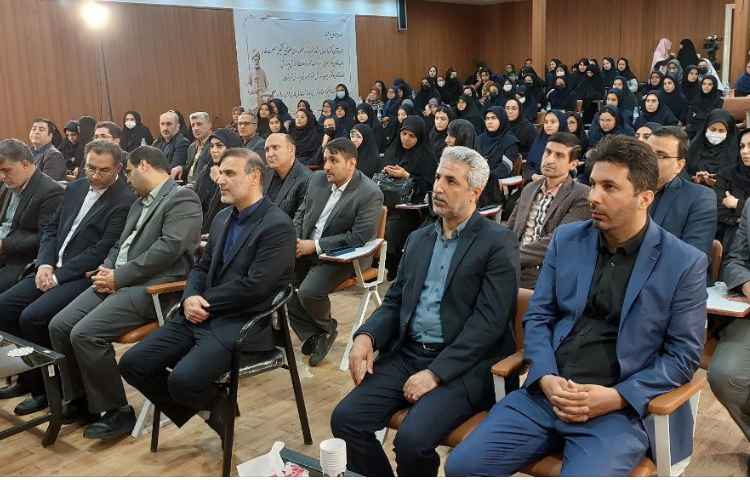 بزرگداشت روز زبان پارسی حکیم ابوالقاسم فردوسی با حضور سرپرست محترم آموزش و پرورش جناب دکترصحرایی 3