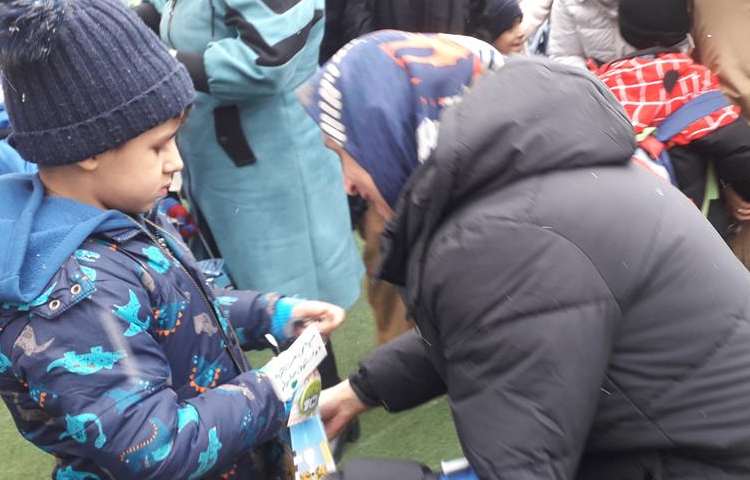 بزرگداشت روز مادر دانش آموزان دبستان علوی 14