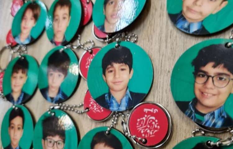 بزرگداشت روز مادر دانش آموزان دبستان علوی 21