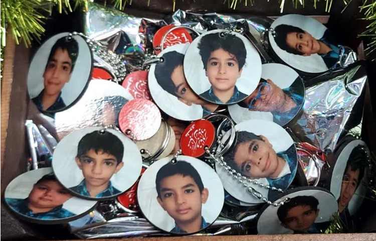 بزرگداشت روز مادر دانش آموزان دبستان علوی 25