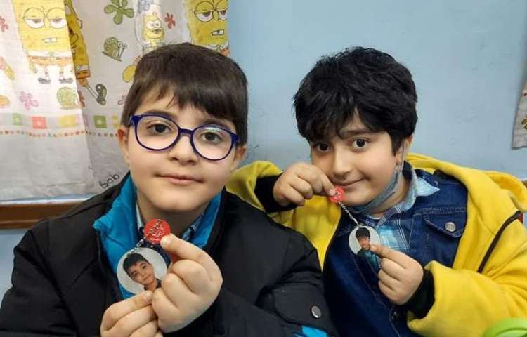 بزرگداشت روز مادر دانش آموزان دبستان علوی 33