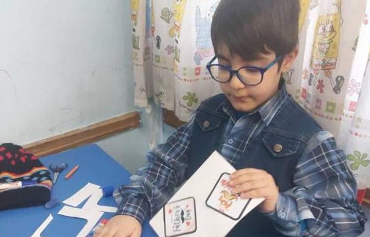 بزرگداشت روز پدر دانش آموزان دبستان علوی 2