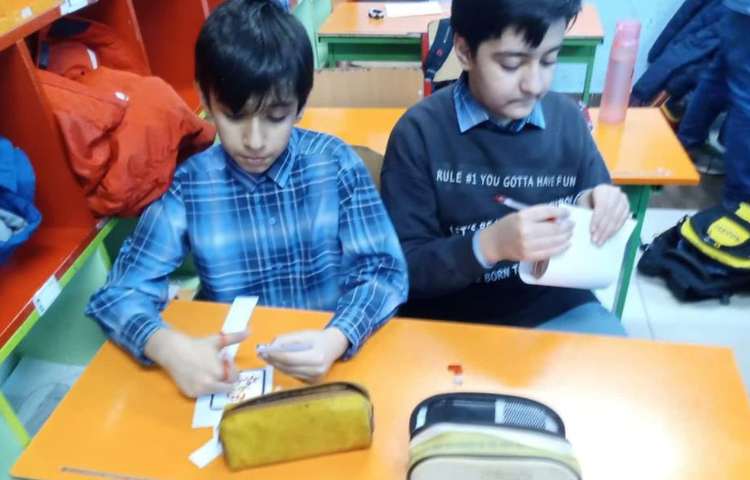 بزرگداشت روز پدر دانش آموزان دبستان علوی 31