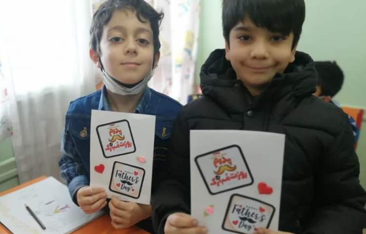 بزرگداشت روز پدر دانش آموزان دبستان علوی 45