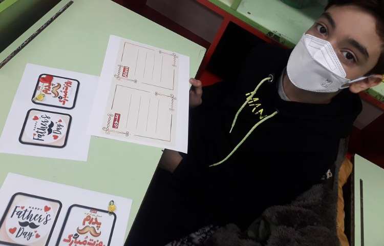 بزرگداشت روز پدر دانش آموزان دبستان علوی 6