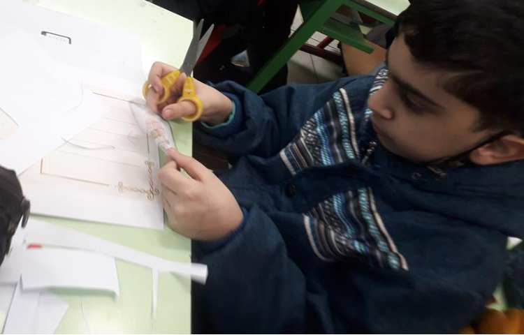 بزرگداشت روز پدر دانش آموزان دبستان علوی 7