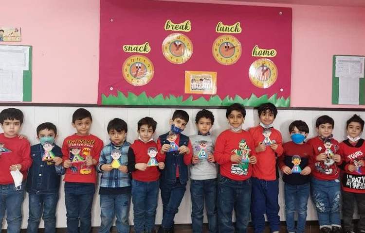 بزرگداشت روز پدر دانش آموزان دبستان علوی