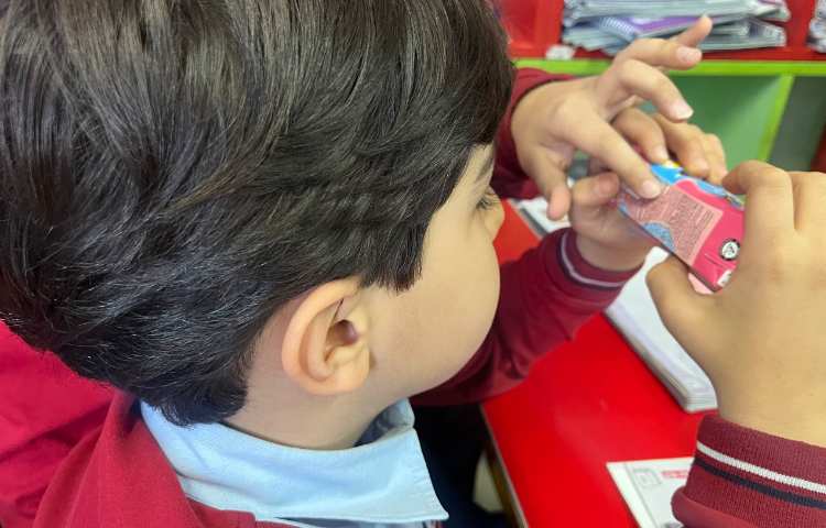 بسته بندی و مندرجات آن 1