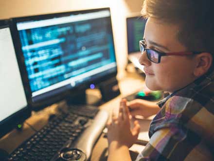 زبان برنامه‌نویسی مناسب نوجوانان