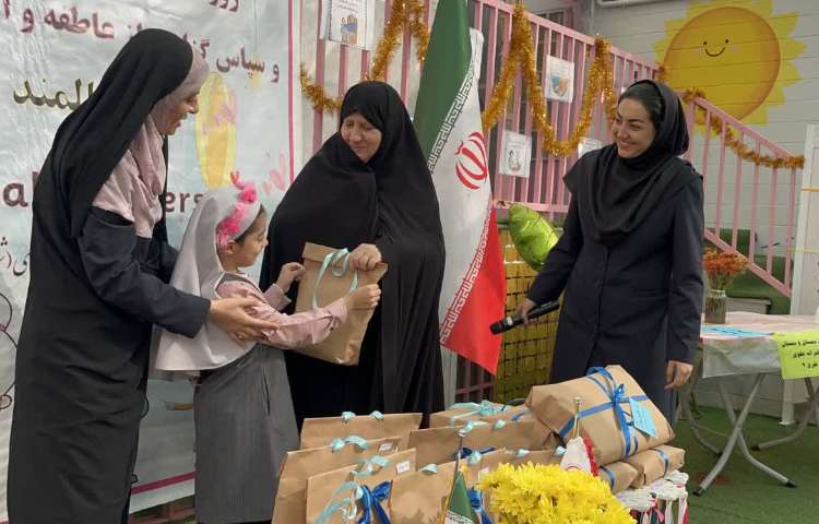 بهداشت : روز جهانی سالمندان 11