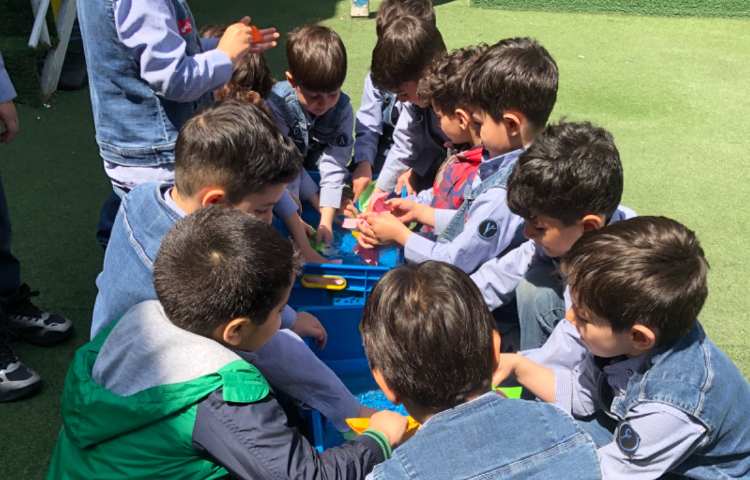 به جهت تفهیم نشانه (ق) اوریگامی قایق درست شد 1