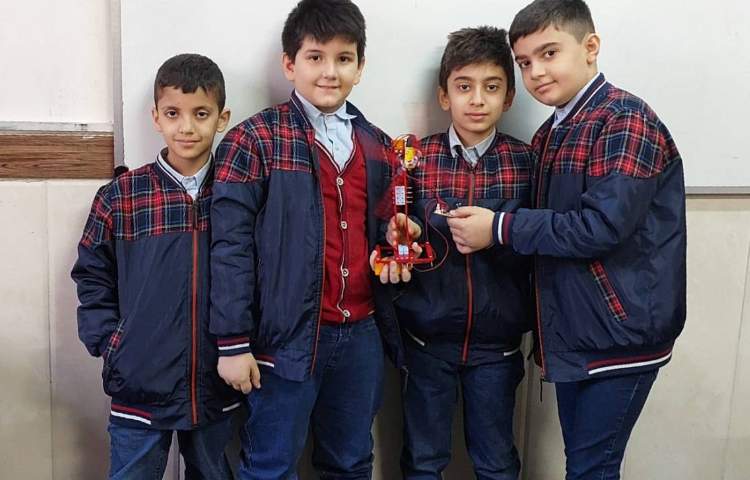 به حرکت درآوردن آسیاب توسط بُرد و باتری و شروع ساخت شاسی ماشین 2