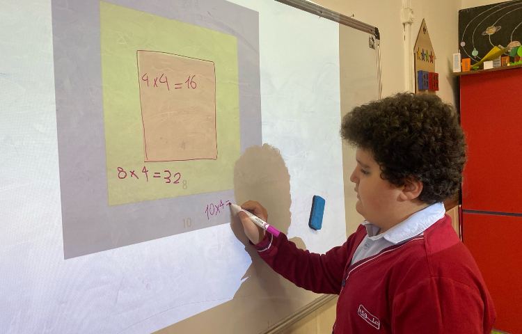 به دست آوردن محیط مربع-زنگ Math 4