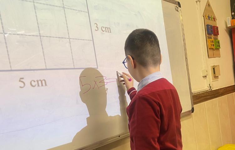 به دست آوردن مساحت و محیط اشکال هندسی-زنگ Math 2