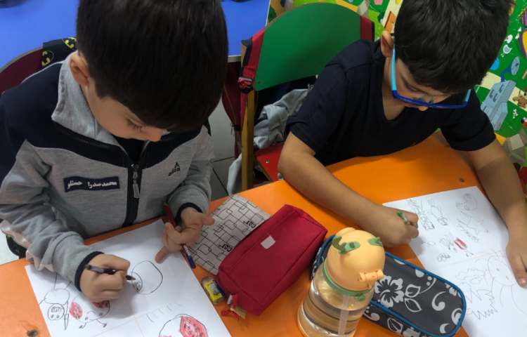 به مناسبت هفته کتاب در کلاس دستهای توانا کتاب تصویری درست شد 2