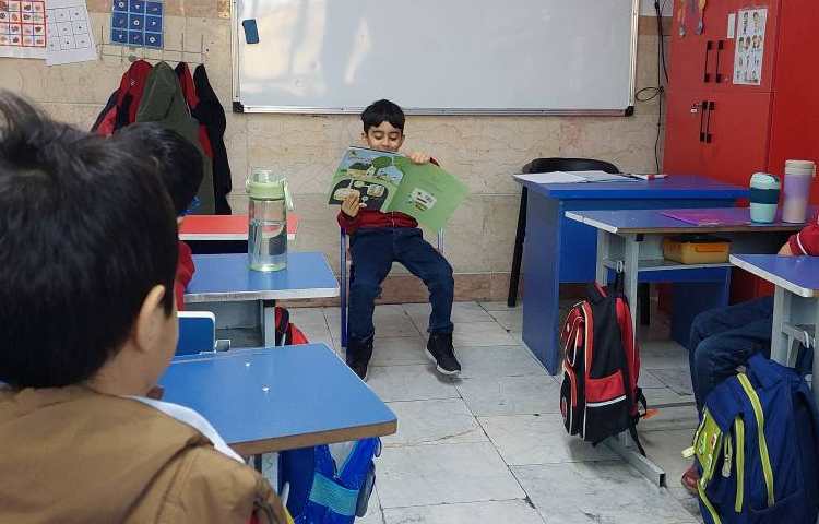 به مناسبت هفته کتاب و کتابخوانی 8