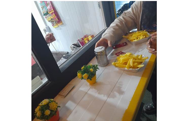 بوفه مدرسه علوی 4