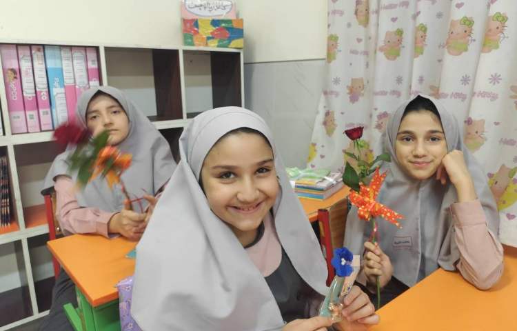 بوی ماه مهر 83