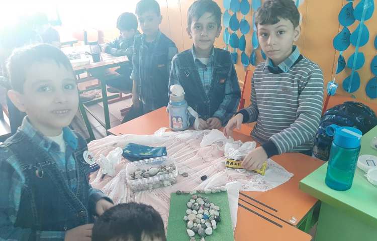 :تابلوی سنگی 1