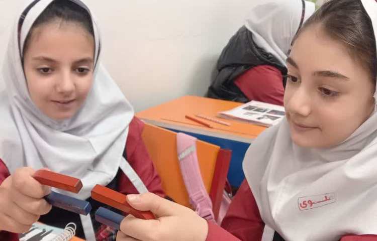 تاثیر قطب های آهنربا بر روی یکدیگر