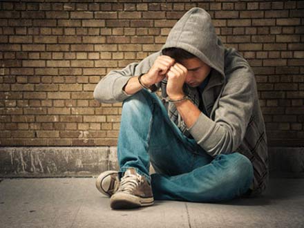 جدا شدن نوجوانان و جوانان از خانواده