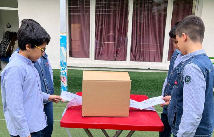 تبدیل افعال Simple Present به Simple Past از طریق بازی