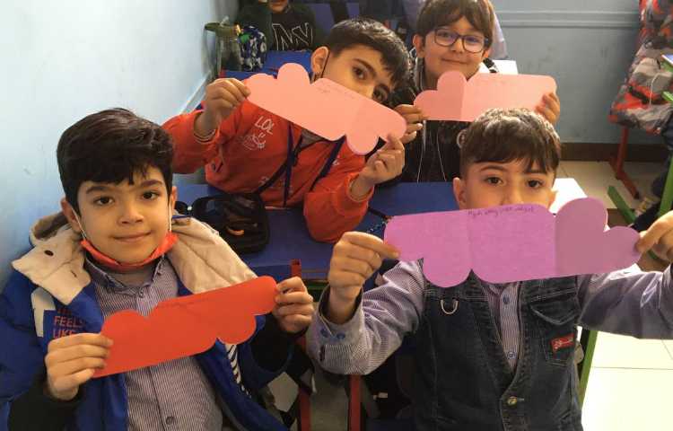 تبریک روز مادر به مادرهای عزیز کلاس دوم و سوم 5