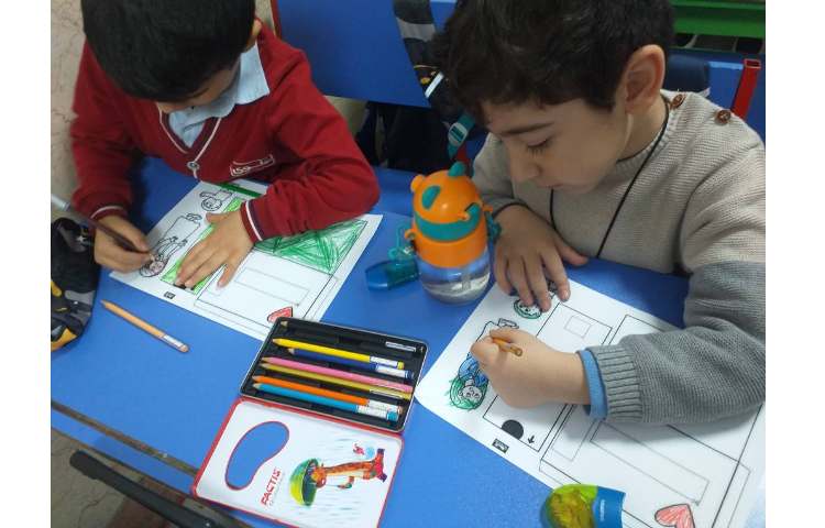 تبریک روز مادر و درست کردن کاردستی کلاس پیش 2 1