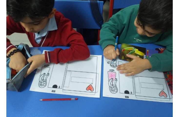 تبریک روز مادر و درست کردن کاردستی کلاس پیش 2 6