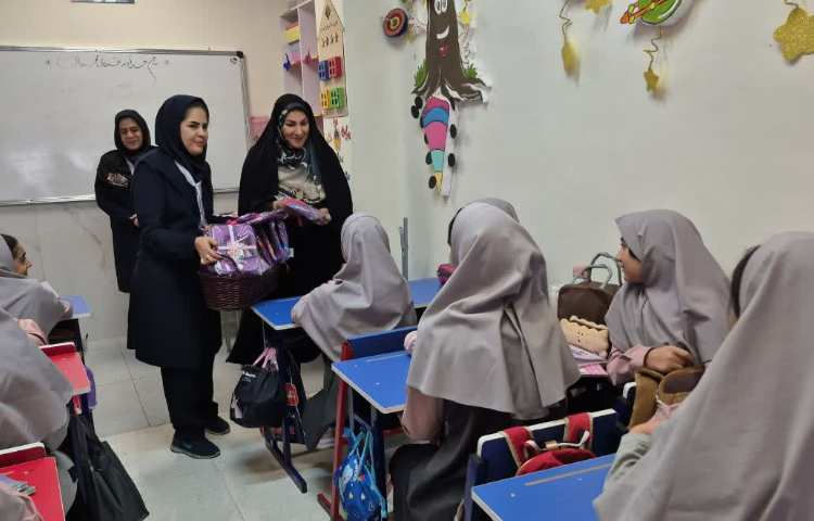 تبریک سال تحصیلی جدید توسط مدیریت و معاون آموزشی 14