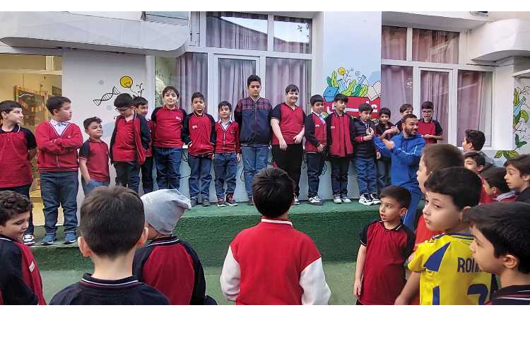 تبلیغات انتخاباتی دانش آموزان در صبحگاه 2