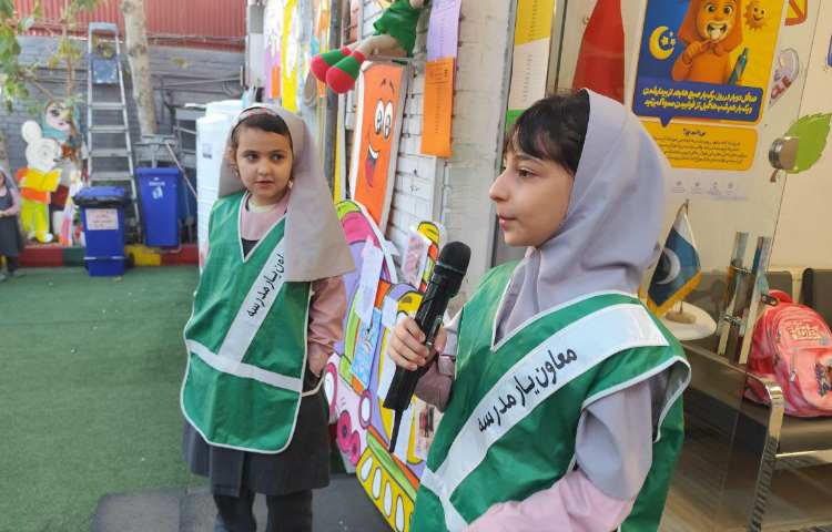 تبلیغات کاندیدای شورای دانش آموزی و Hs 7