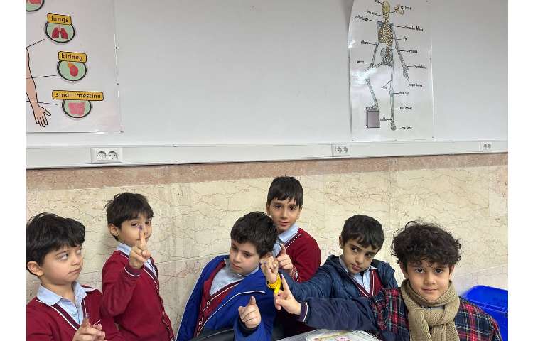 تثبیت نشانه ث با اثر انگشت 6