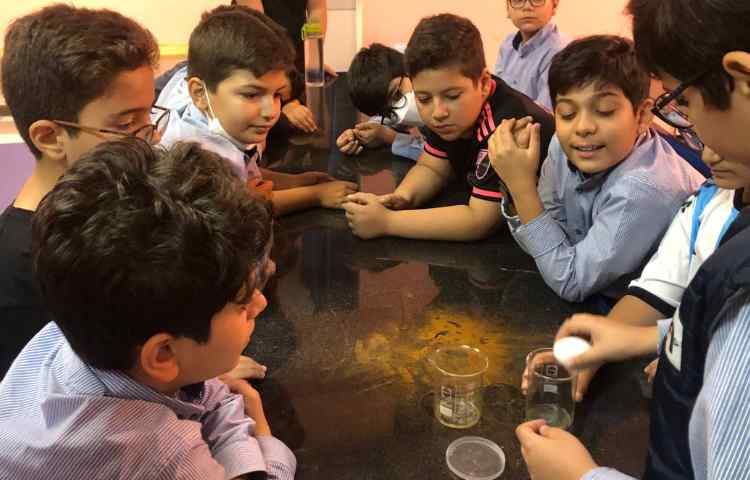 تجزیه نور به کمک منشور 3