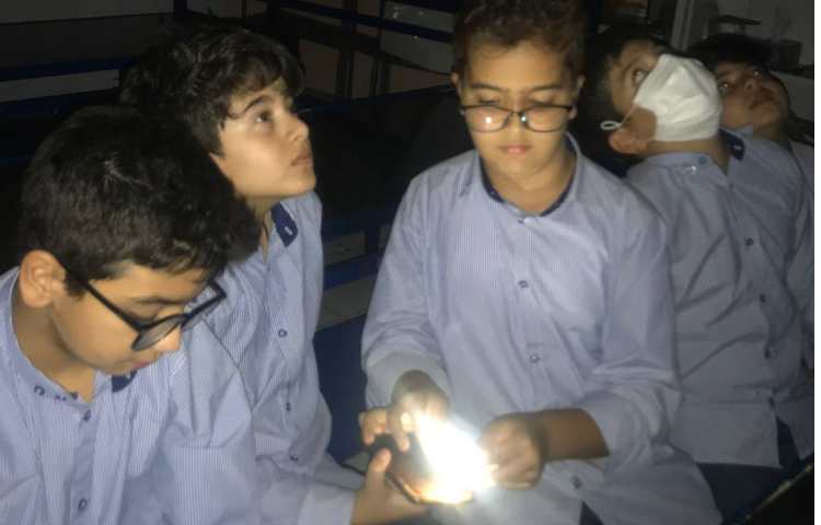 تجزیه نور به کمک منشور 6