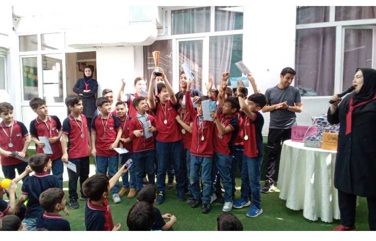 تجلیل از برگزیدگان مسابقات علمی فرهنگی هنری و ورزشی 11