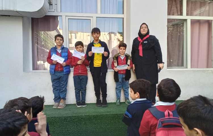 تجلیل از برگزیدگان مسابقات ورزشی و علمی 10