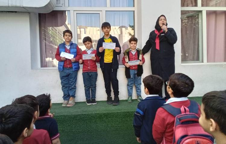 تجلیل از برگزیدگان مسابقات ورزشی و علمی 6