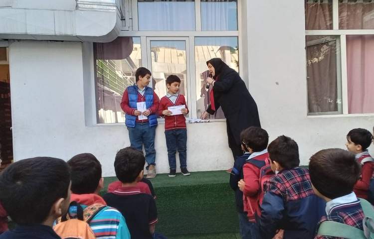 تجلیل از برگزیدگان مسابقات ورزشی و علمی 8