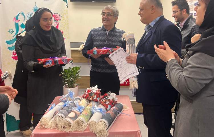 تجلیل از همکاران 4