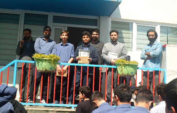 تحویل جوایز غایبین جشن اختتامیه و نوروز 1401 4